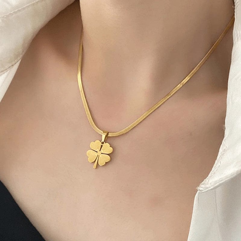 Four-Leaf Clover Herringbone Necklace