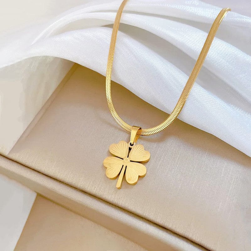 Four-Leaf Clover Herringbone Necklace