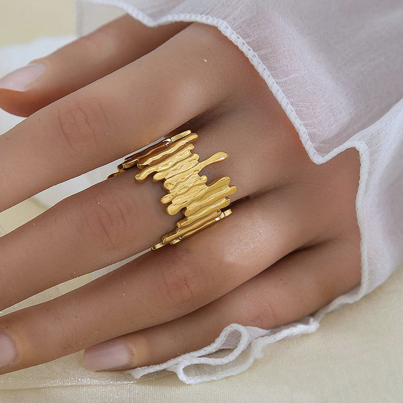 Zic-zac gold plated ring